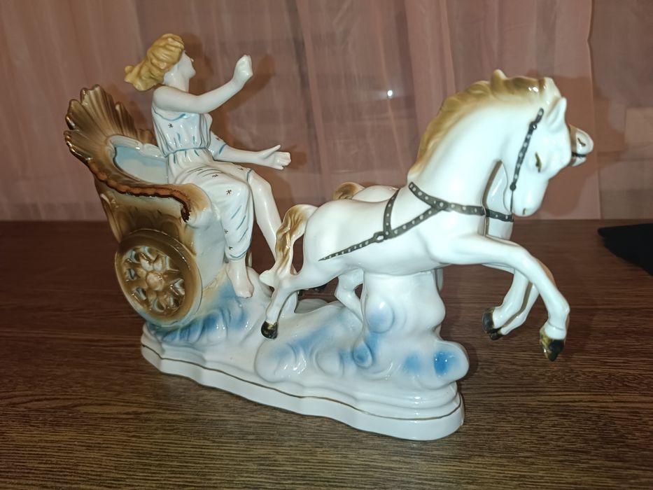 Фарфор, колесниця, Румунія, дівчина в кареті