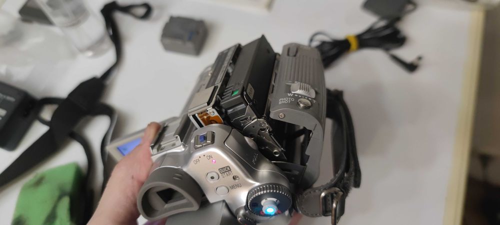 Відеокамера Panasonic NV-GS150 (на міні касетах та SD-карті)