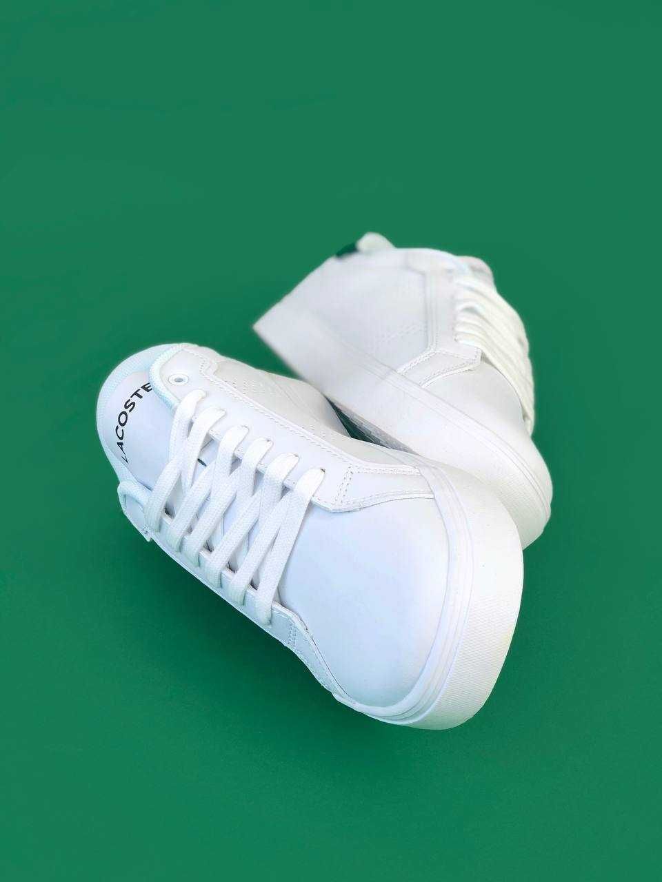 Жіночі кросівки Lacoste білий 7676 ЯКІСТЬ