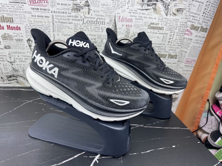 Оригінал Розмір 45 Кросівки Hoka One One Clifton 9 Взуття