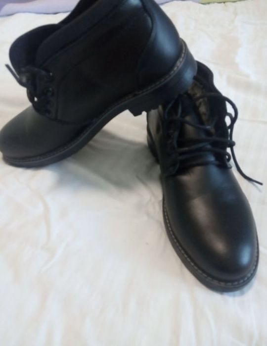 Одесса. Зимние ботинки, КОЖА ,41 размер