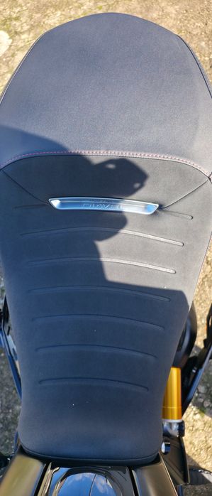 Ducati Diavel 1260s como nova