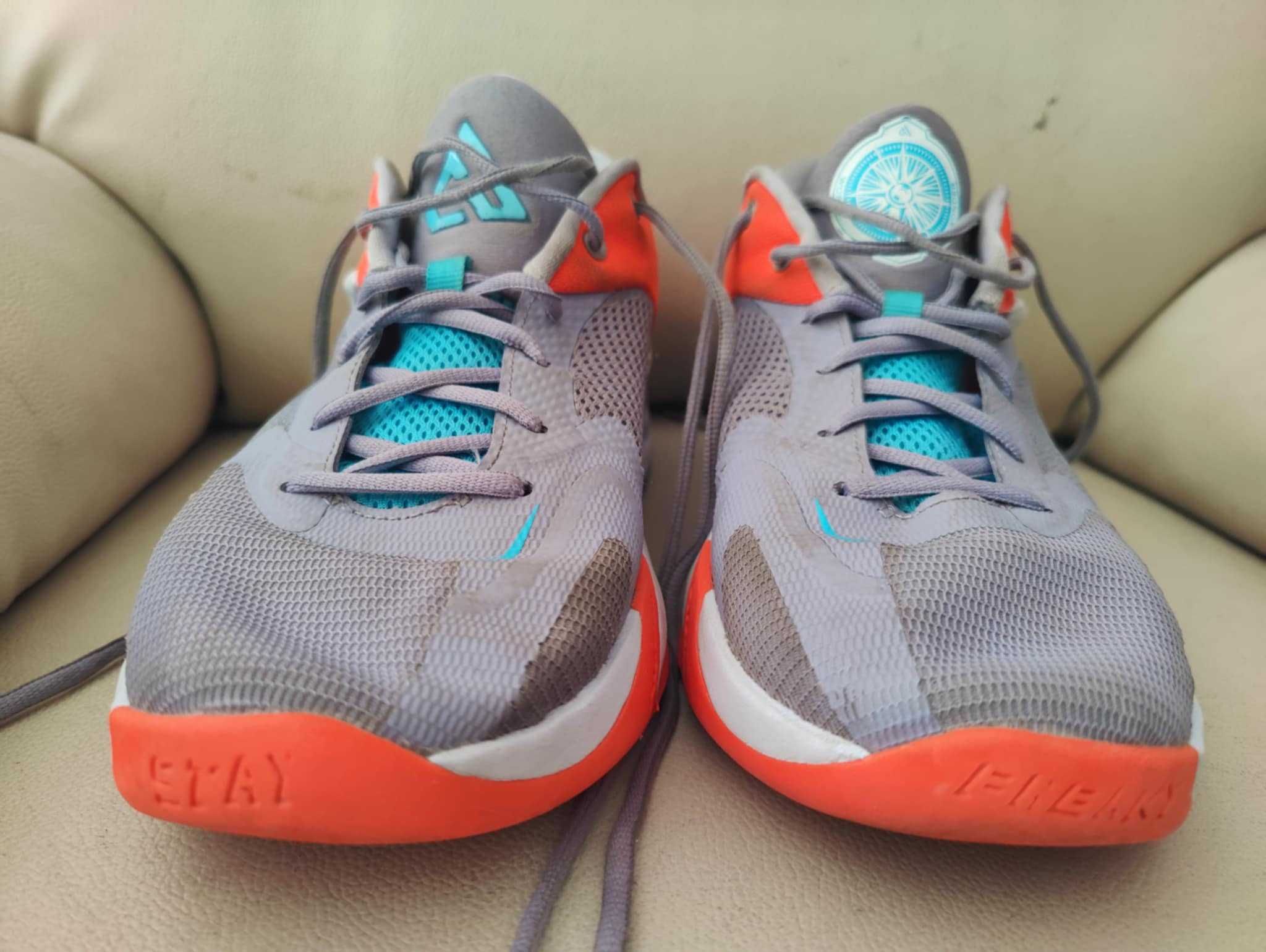 Nike Zoom Freak 4  tam 43 em excelente estado
