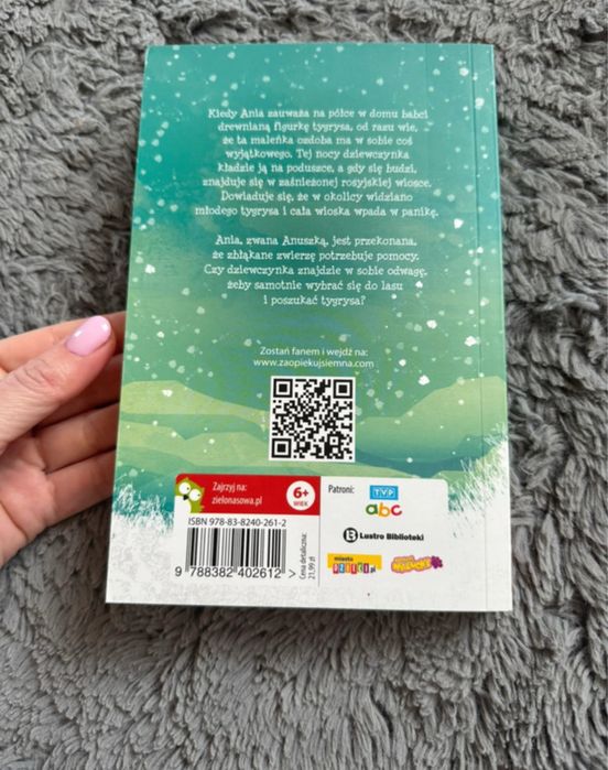 Holly Webb i przyjazna tygrysica Zaopiekuj się mną