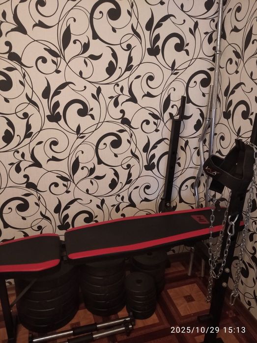 Продам скамью для жима,гриф,кривой гриф,гантели,блины 112кг ..