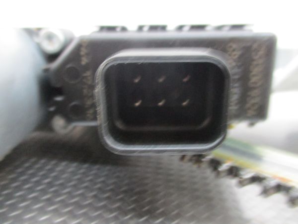 Elevador vidros frente direito OPEL Astra H Hatchback (L48)