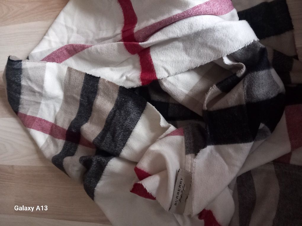Burberry duży komin peleryna szalik