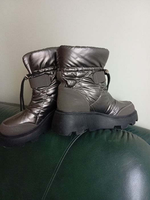 Нові черевики утеплени, потовщена підошва, модні