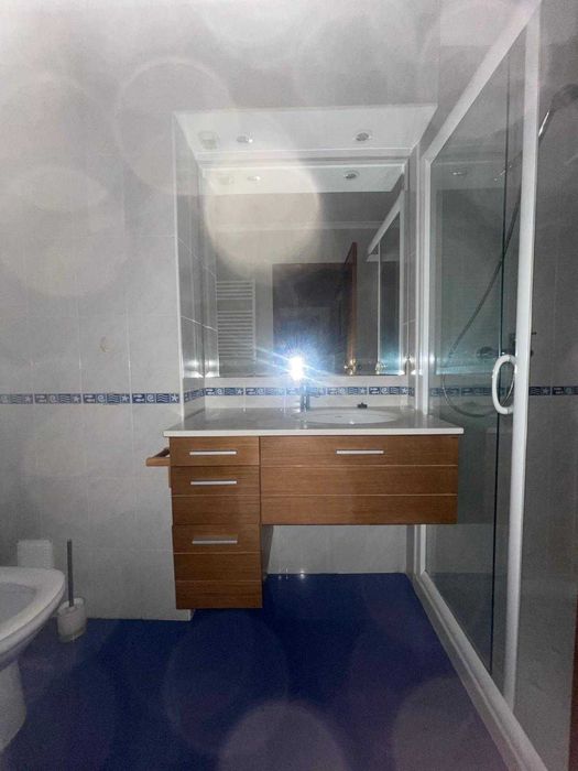 Móvel de casa de banho com pia sanindusa + sanita + bidé