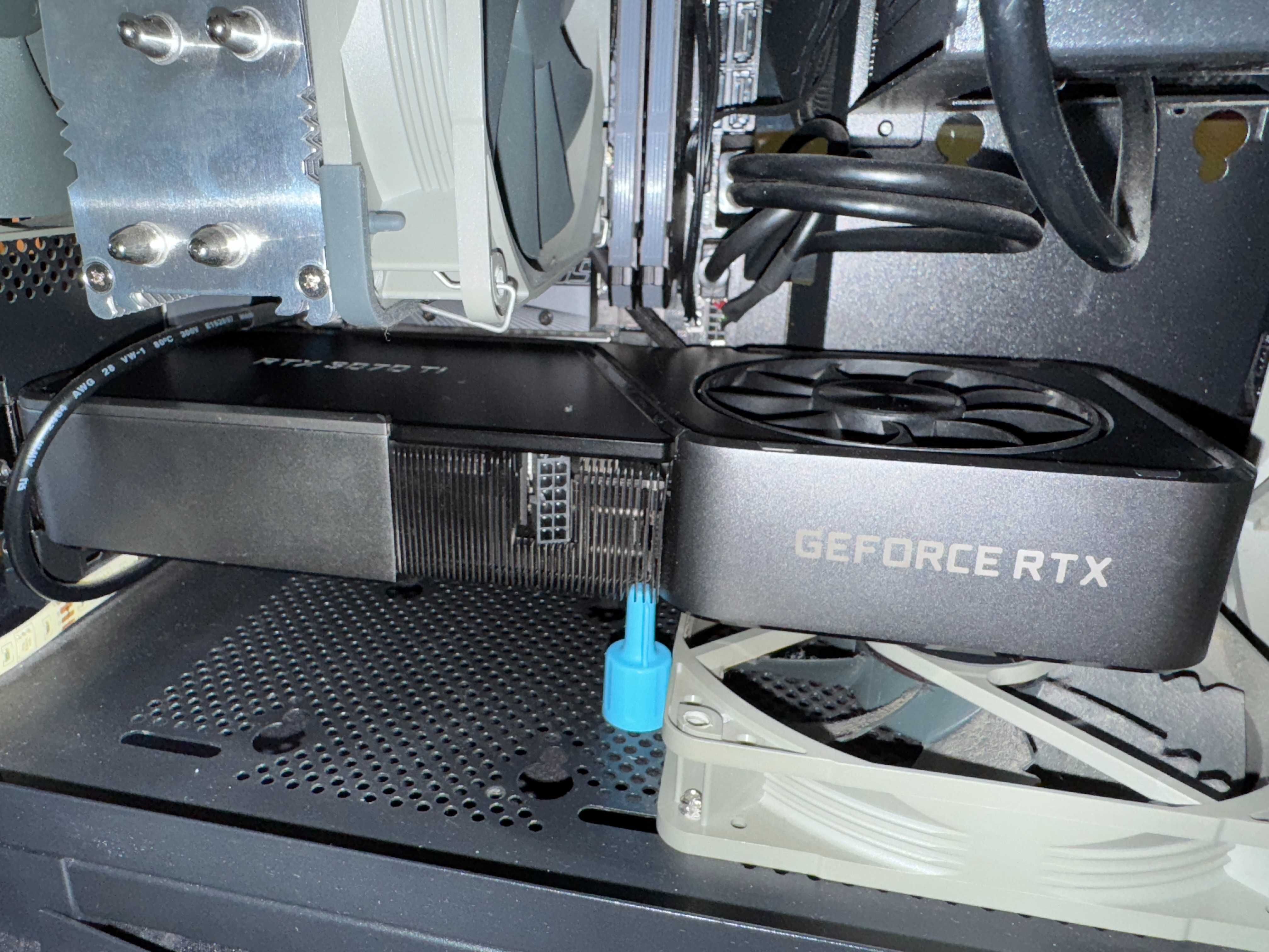 Gamingowy Komputer: i5-12600K, RTX 3070Ti, 16GB RAM, 1Tb NVMe,mini-itx