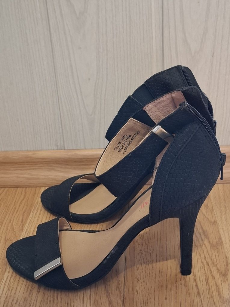 JustFab sandaly na obcasie - rozmiar 40, obcas 10,5cm
