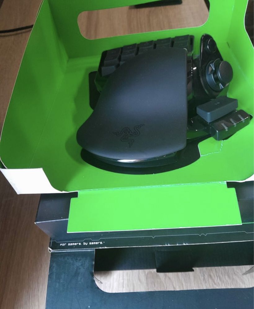 Клавіатура Razer Nostromo Gaming