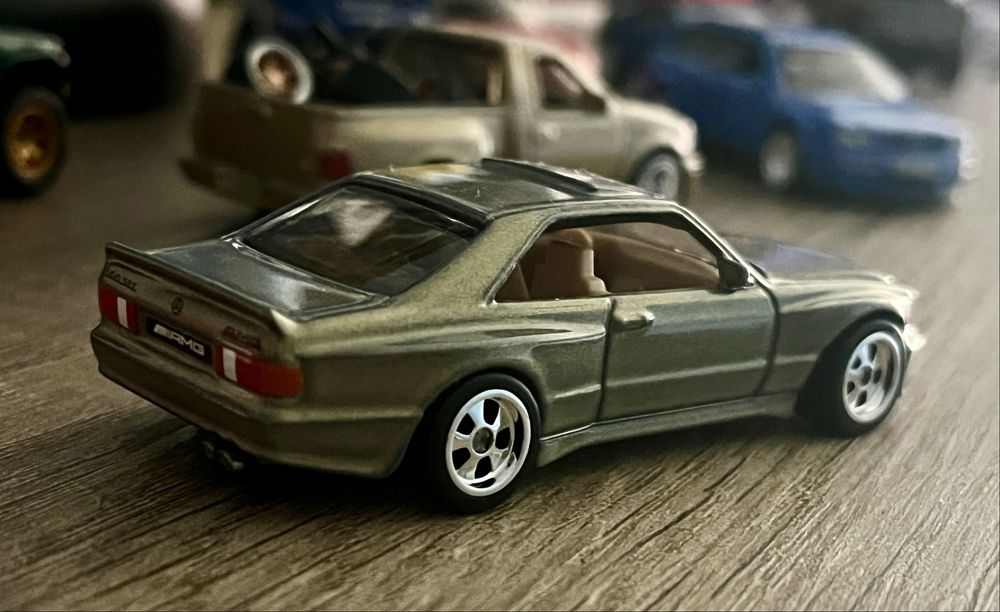 Hot Wheels 89’ Mercedes-Benz 560 sec AMG custom
