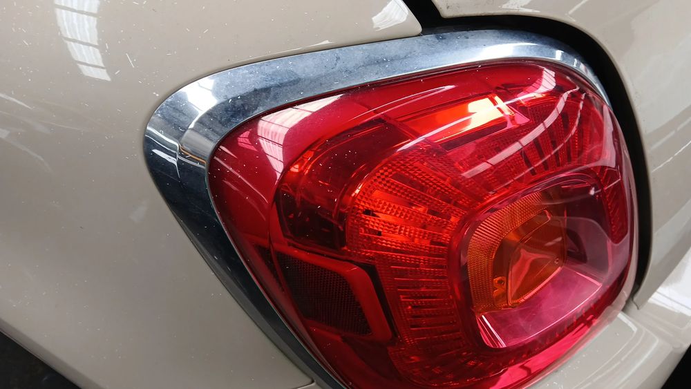 Farolim esquerdo FIAT 500X (334_)