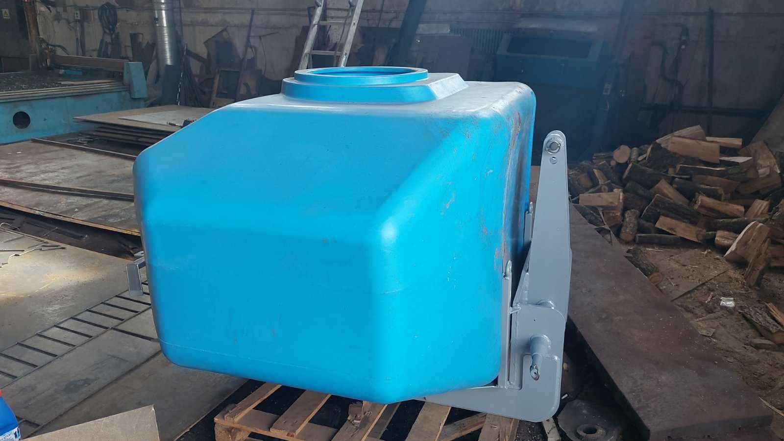 Бак з кріпленням для РКД 1600 л/фронтальний бак
