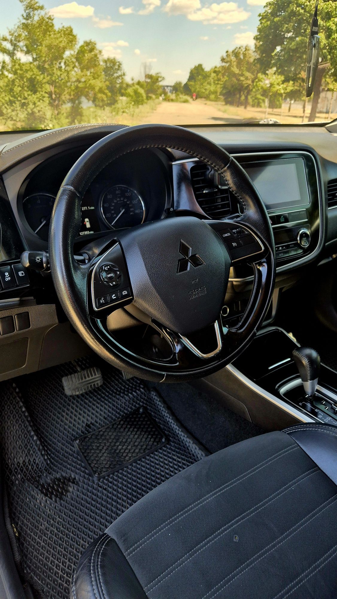Mitsubishi Qutlander 2019 г. III поколения 2.4 . CVT  17499 $