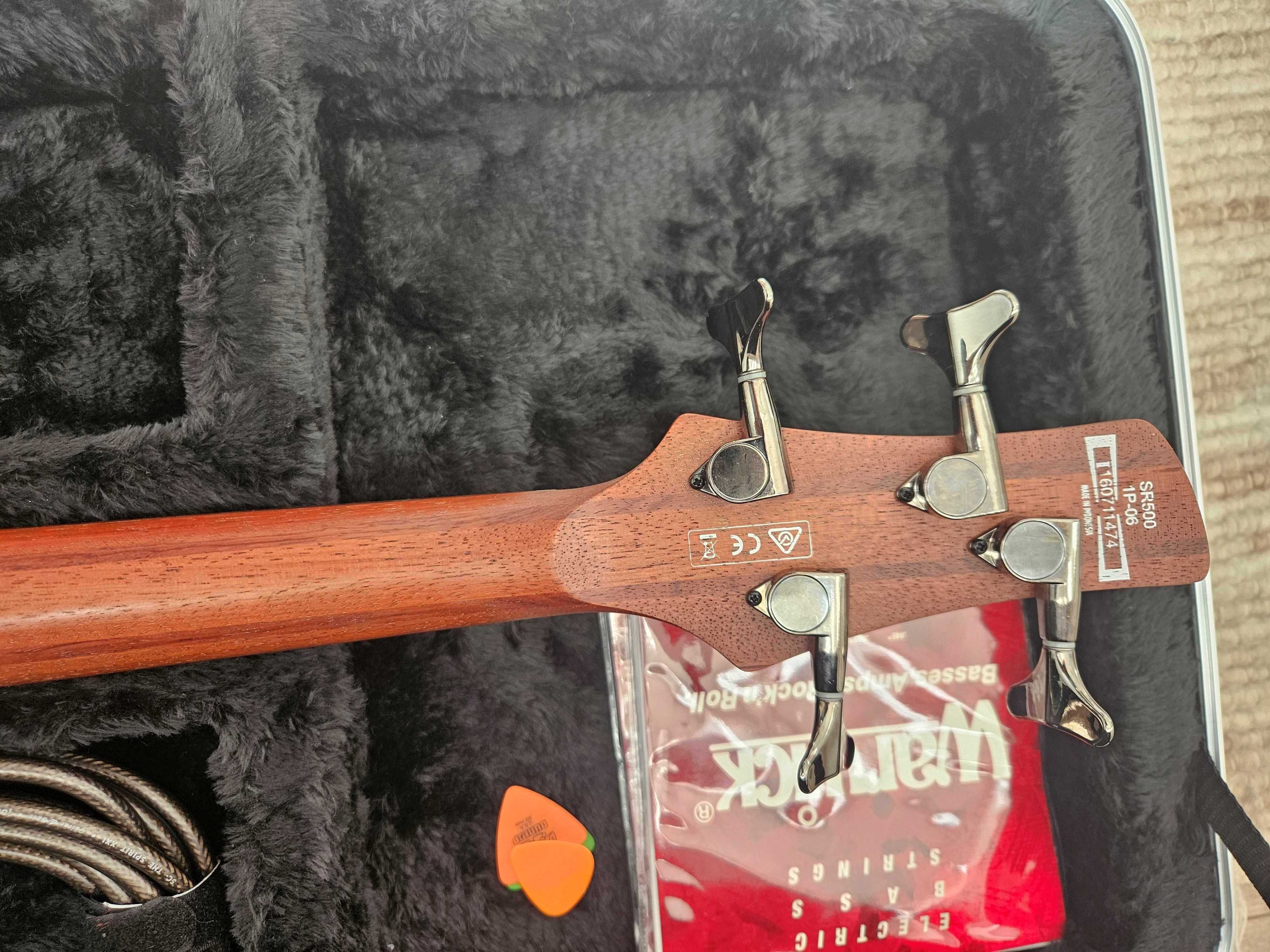 Gitara basowa Ibanez SR500+akcesoria futerał, kabel, metronom, stroik