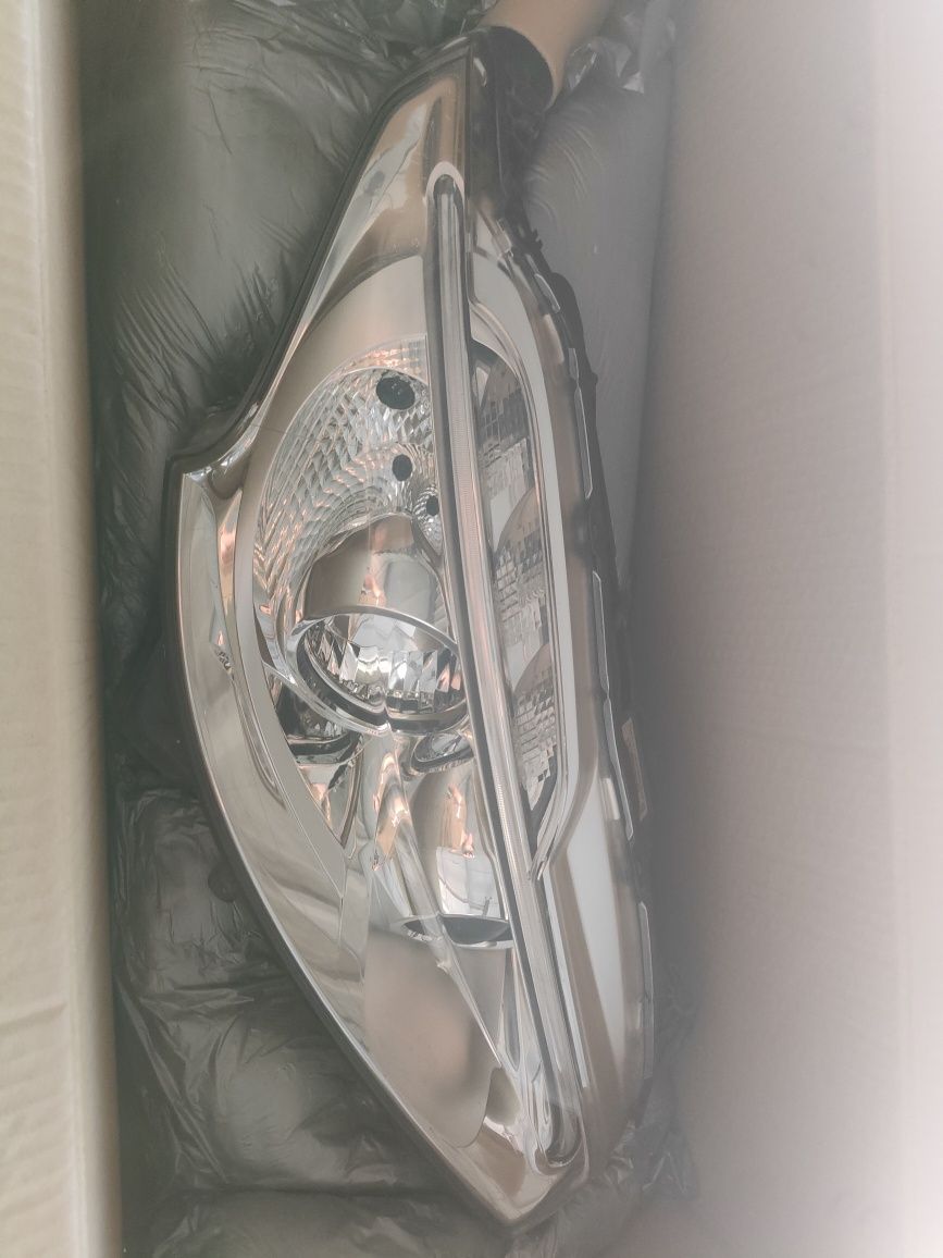 Grelha/ótica Peugeot 208
