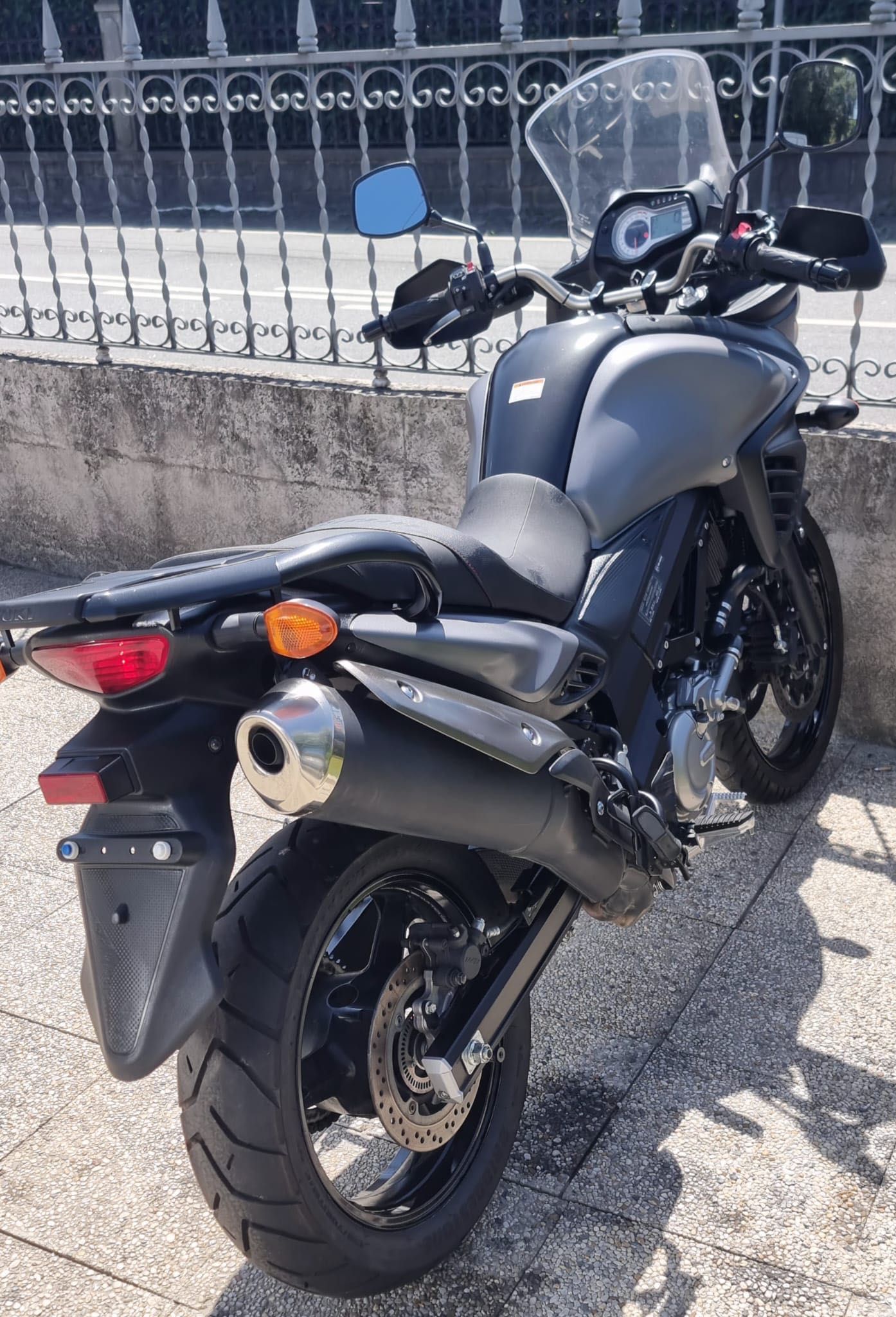 DL650 Vstrom Suzuki 2016 23 mil.