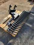 Grabie poziomowane hydraulicznie ukosowane do minikoparki 120cm