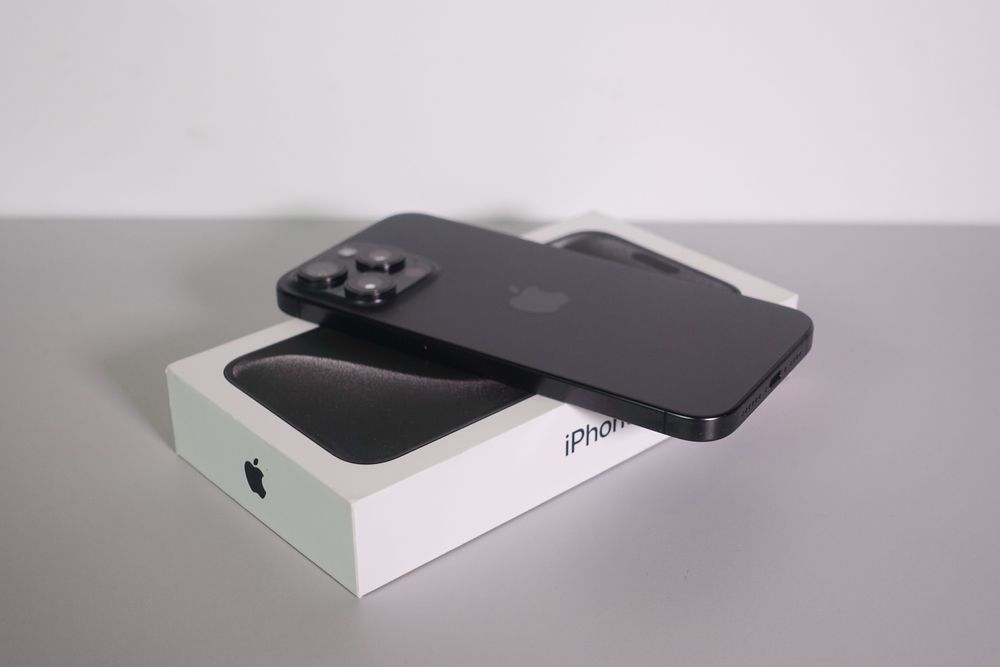 iPhone 15 Pro Max 512GB Tytan Czarny