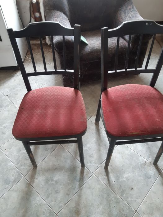 Stare krzesła PRL 35 zł sztuka