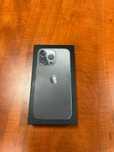 Nowy iPhone 13 Pro z salonu Play