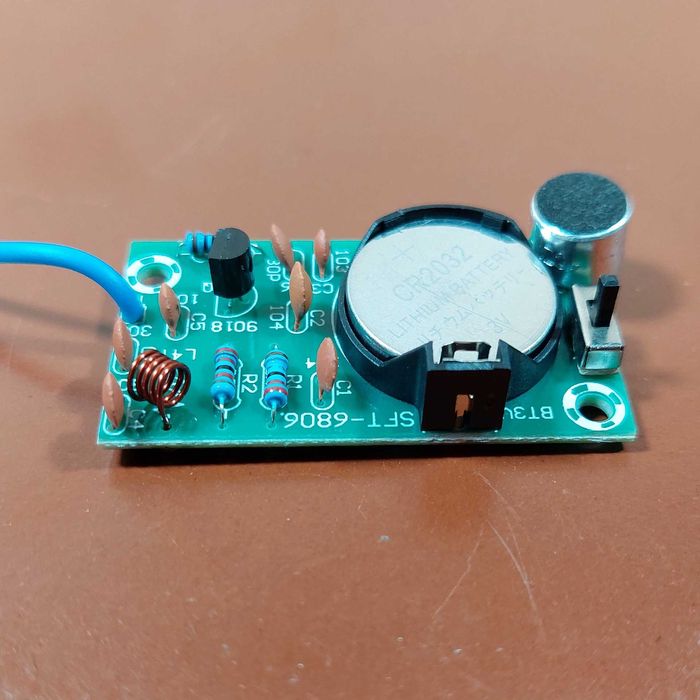 Миниатюрный аудио ФМ передатчик (HM радио микрофон) 3-6 вольт