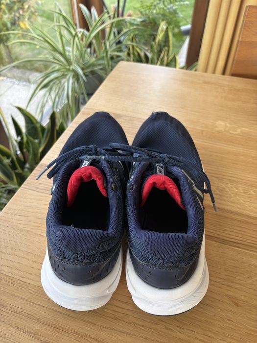 Granatowe buty sportowe męskie New Balance model 411