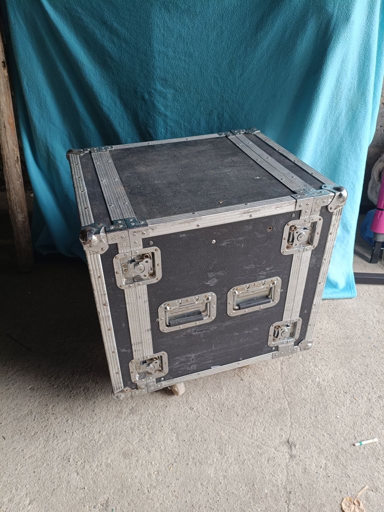 Końcówki mocy 2szt case rack 12u ADS 1400 Lx, MCR lt2000 Crest crown