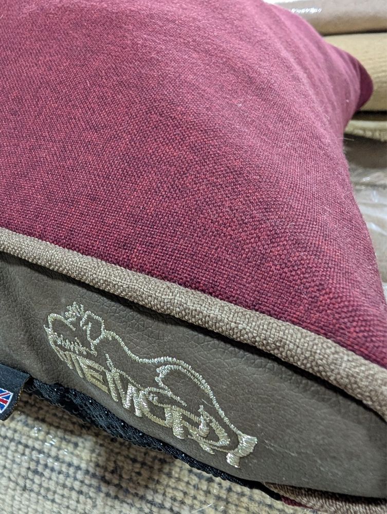 Cama para cão scruffs “hilton” Memory orthopaedic