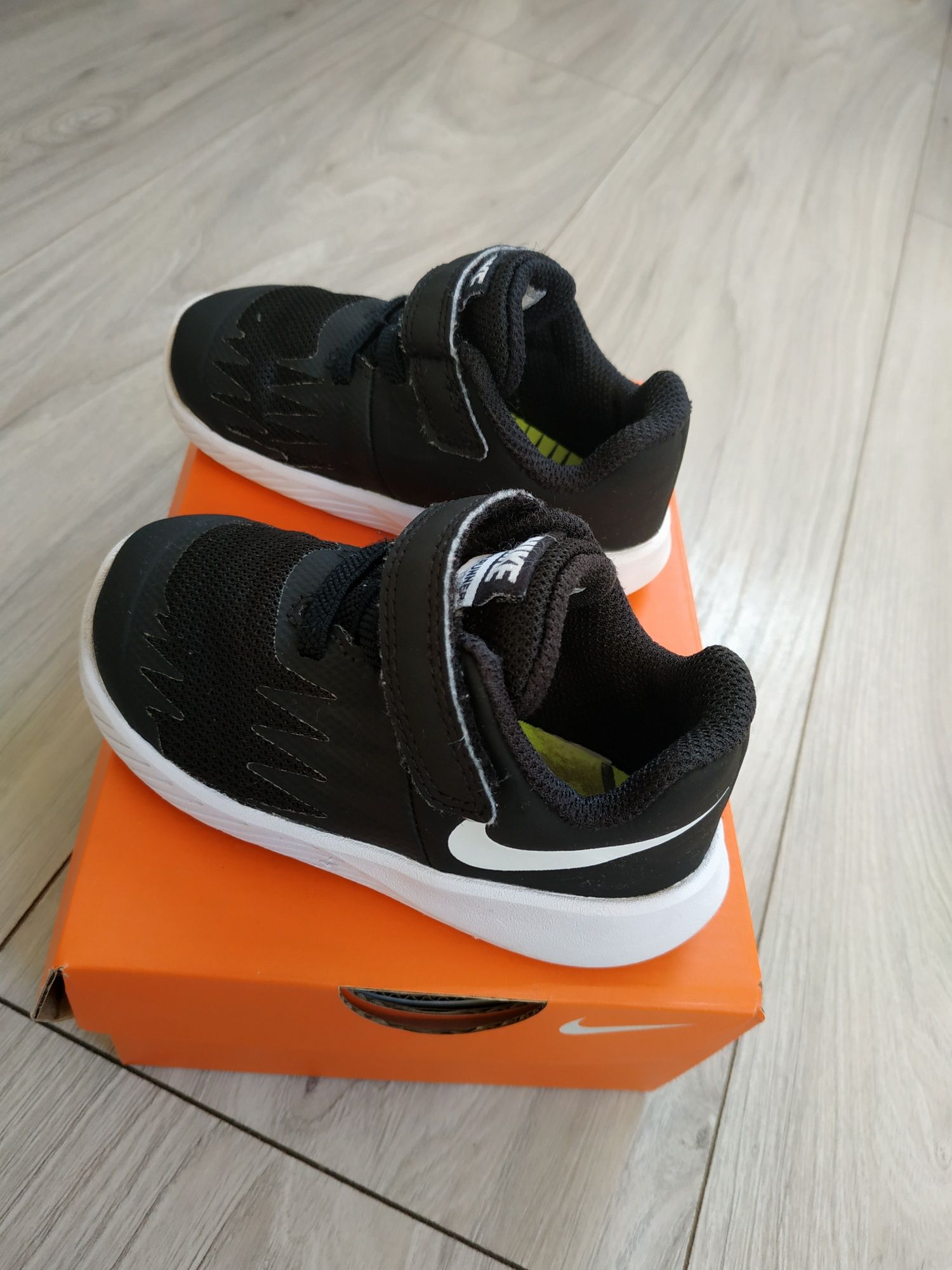 Nike buty buciki dziecięce adidasy 21