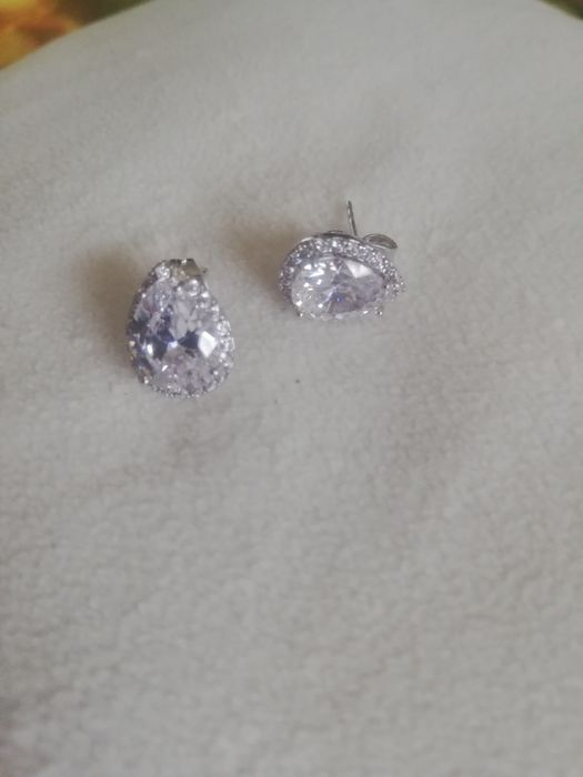 Сережки з мед золота