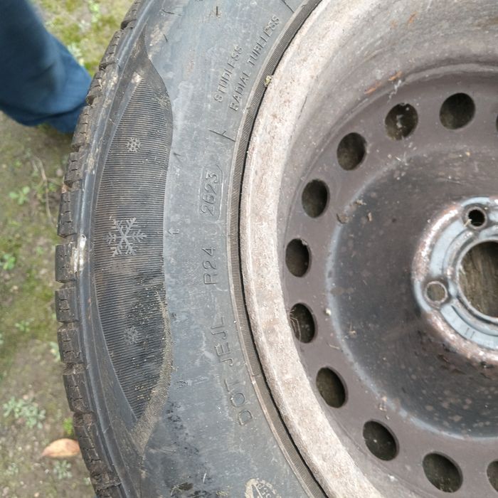 Sprzedam opony zimowe 195/60 R15