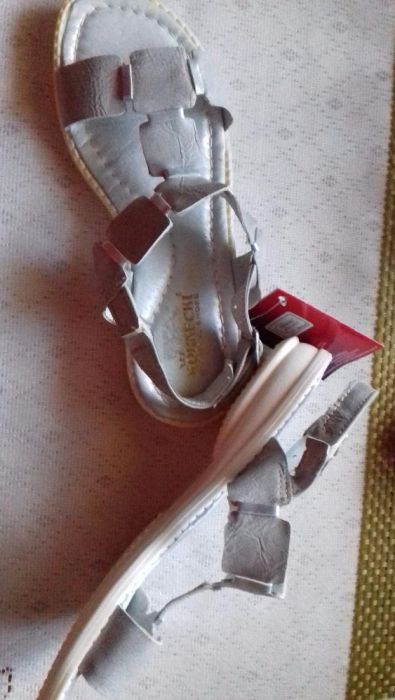 Sandałki Kornecki, skora ekologiczna r. 32 dł wkl 21 cm - cena 39