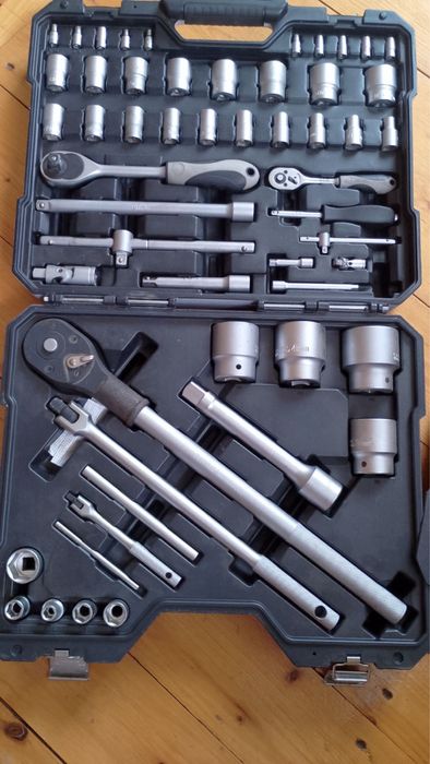 Набір тріскачок і головок