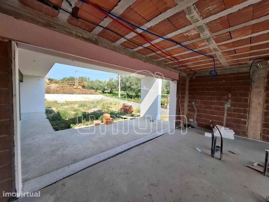 Moradia Geminada T3 com jardim