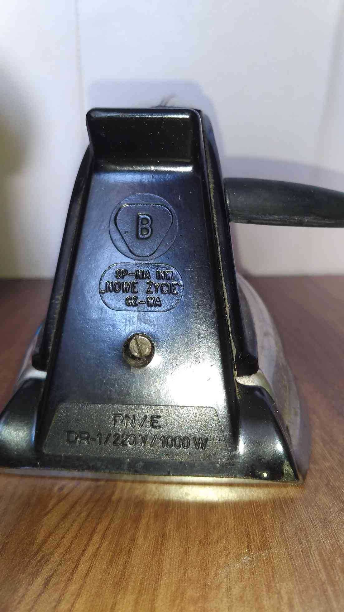 Żelazko elektryczne z termoregulatorem stare 282K 220V 1000W dezamet
