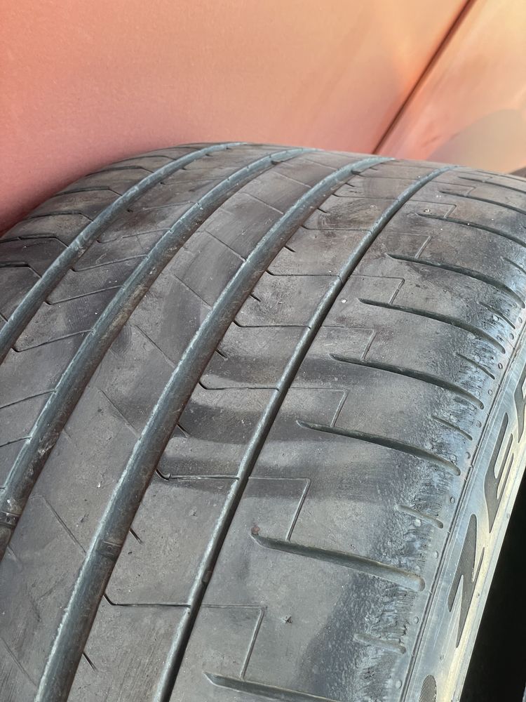 285/35 ZR20 Pirelli