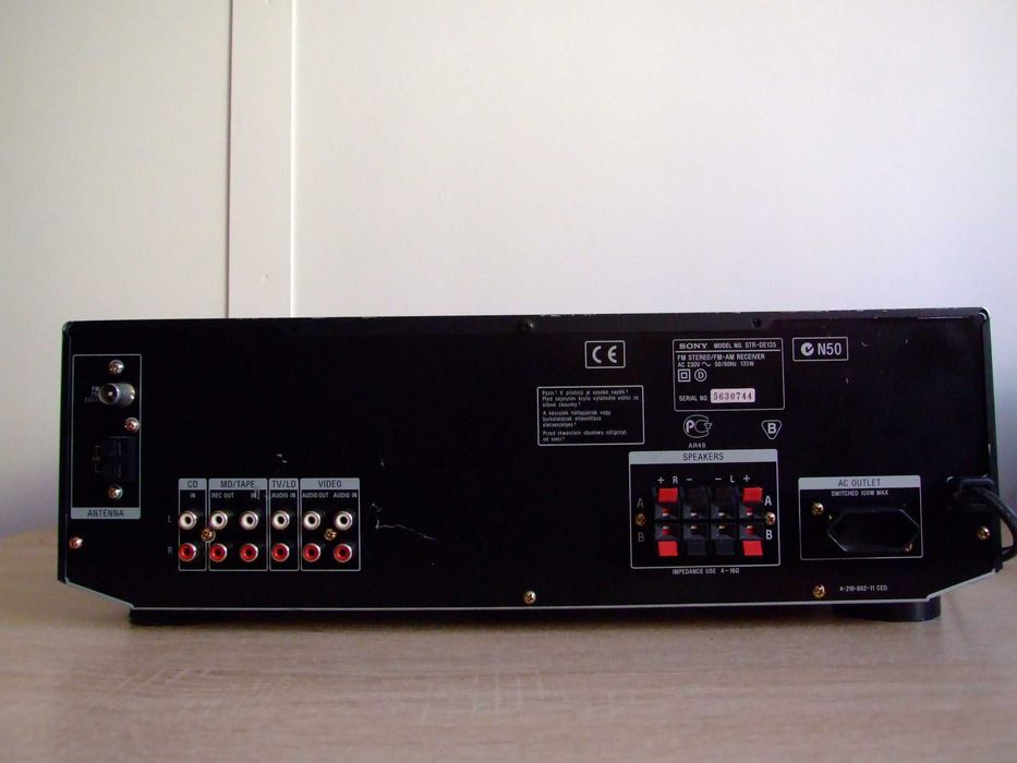 Sony STR-DE135 .