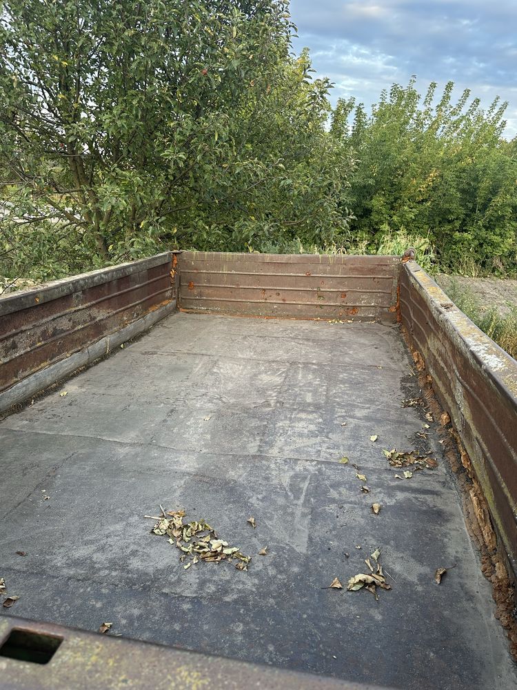 Продам  зіловський причіп