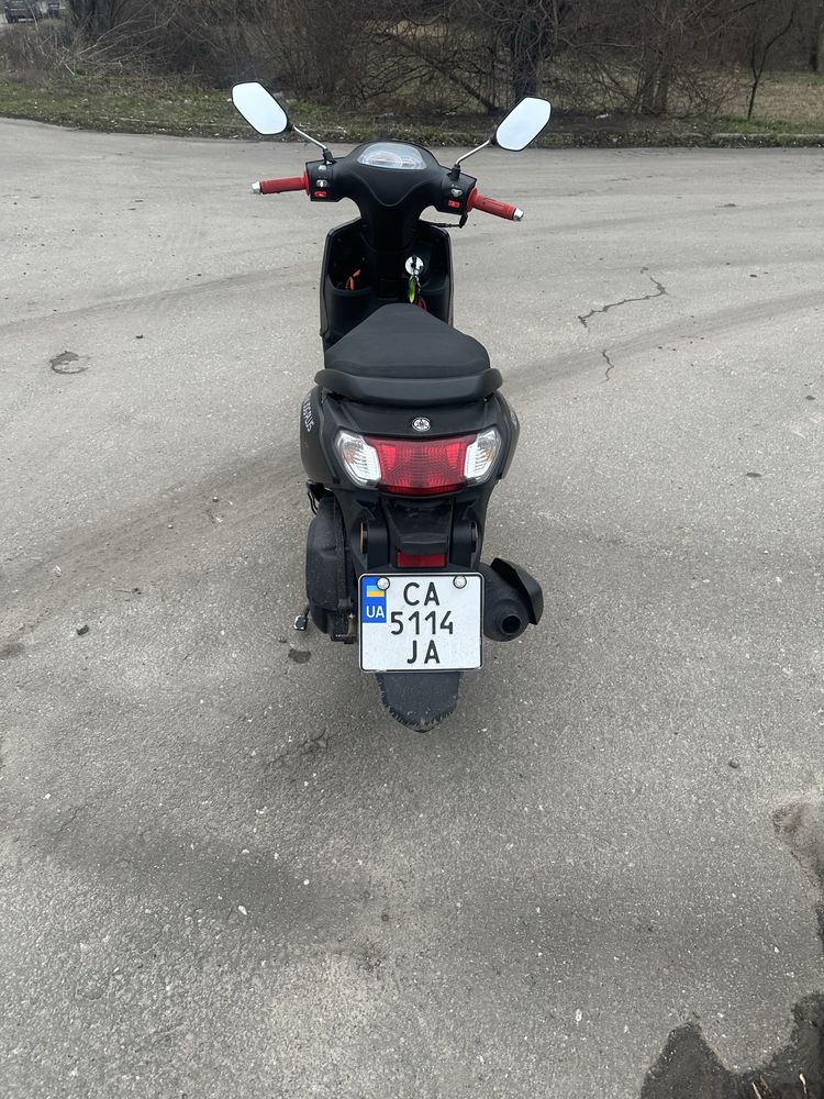 Продам мопед 125 кубів
