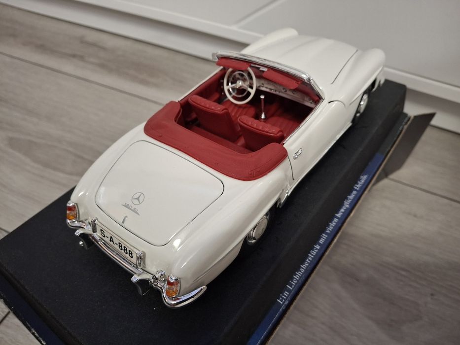 Samochód Kolekcjonerski Mercedes-Benz 190 SL 1955 Maisto 1:18