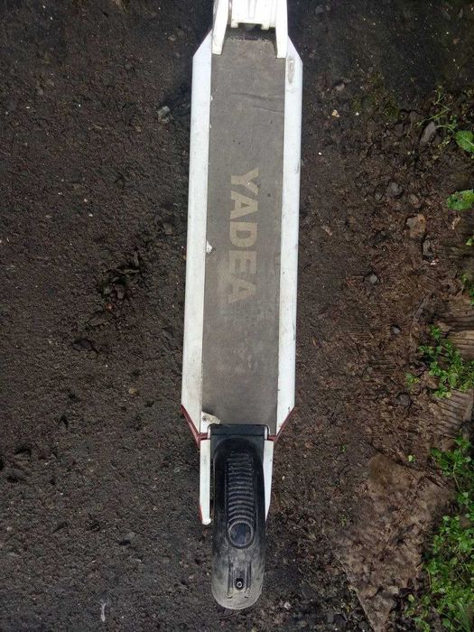 Електро Самокат Yadea Y1 10 Aмпер Складний БУ На Ходу Новий Акум