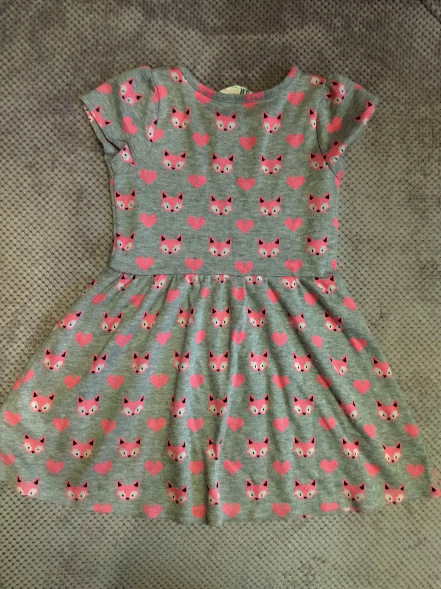 Сукня для дівчинки з рожевими лисичками
