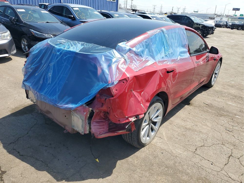 Tesla 2022 Model 3 LFP