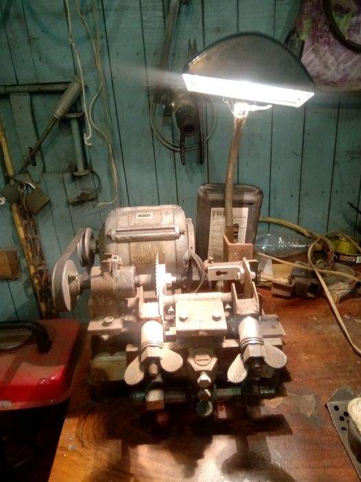 Станок для виготовлення ключів