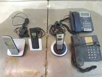 Vários telefones fixos
