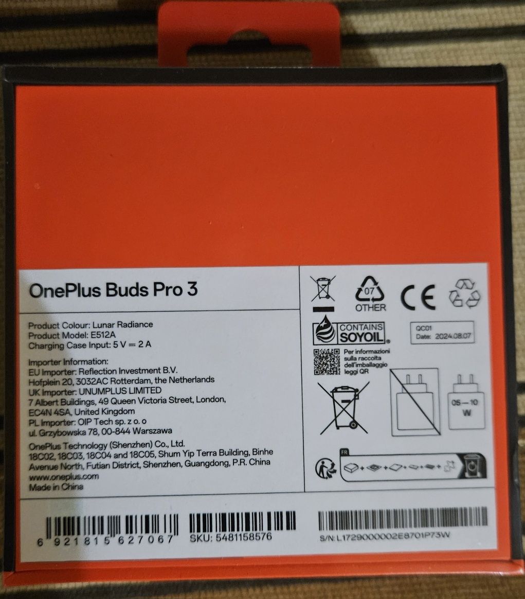 OnePlus  Buds 3 Pro.Колір Lunar Radiance,Midnight Opus