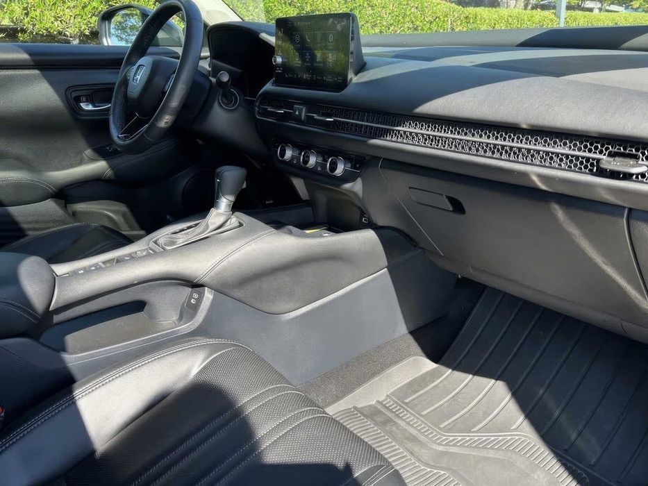 Honda HR-V EX-L      2024